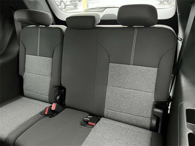 new 2025 GMC Acadia car, priced at $41,723