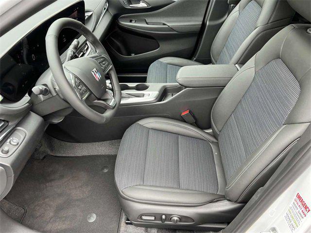 new 2025 Buick Envista car, priced at $25,529