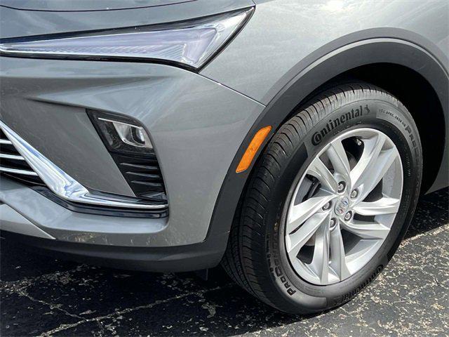 new 2025 Buick Envista car, priced at $26,062