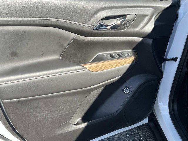 used 2023 GMC Acadia car, priced at $27,617