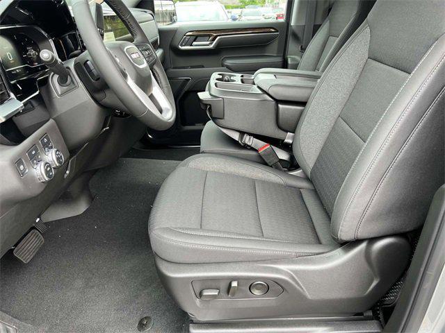 new 2025 GMC Sierra 1500 car, priced at $56,522