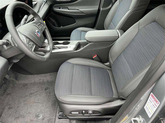 new 2025 Buick Envista car, priced at $25,442