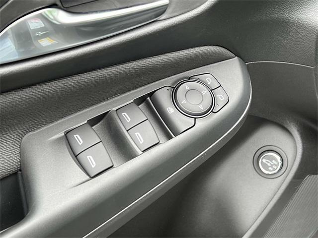 new 2025 Buick Envista car, priced at $25,669