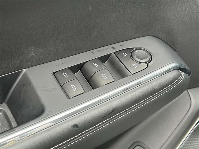 new 2025 GMC Acadia car, priced at $41,290