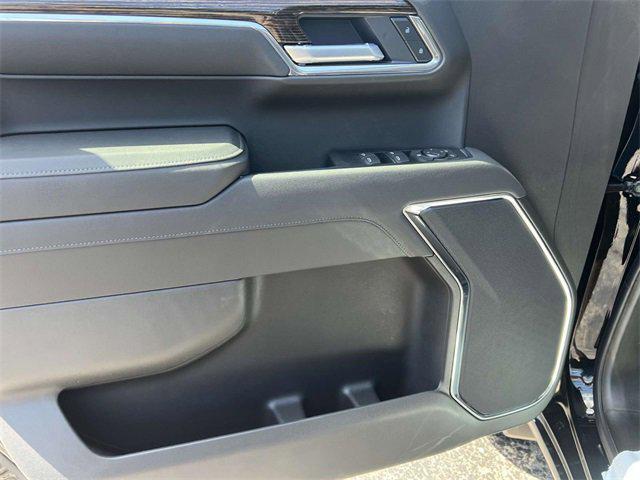 new 2025 GMC Sierra 1500 car, priced at $56,698