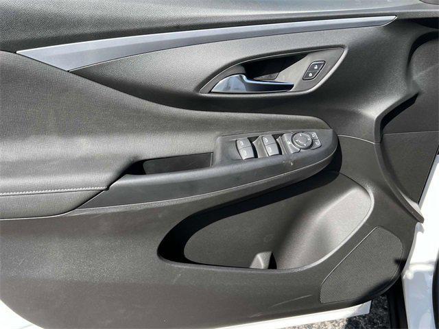 new 2025 Buick Envista car, priced at $24,490