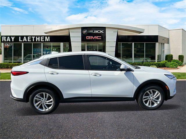 new 2025 Buick Envista car, priced at $25,629