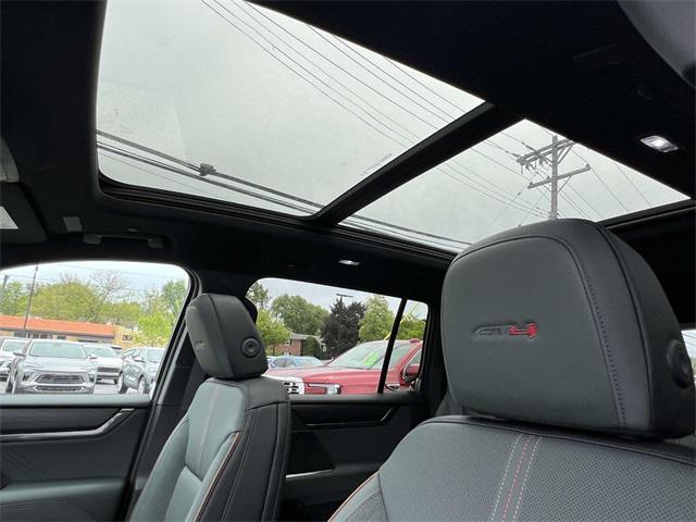 new 2025 GMC Acadia car, priced at $51,617