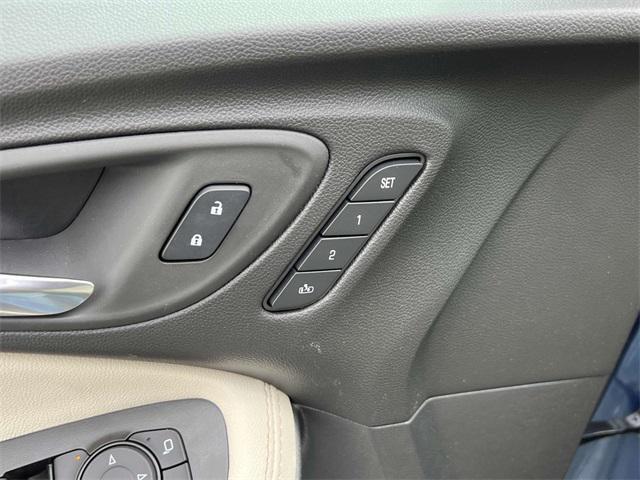 new 2025 Buick Encore GX car, priced at $34,402