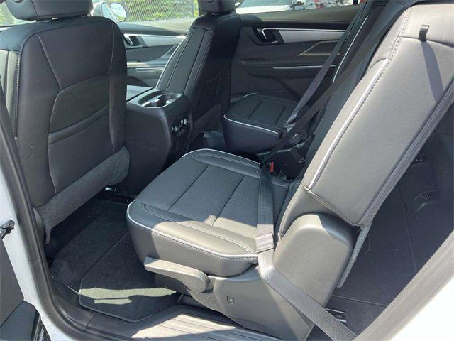 new 2025 Buick Enclave car, priced at $46,934