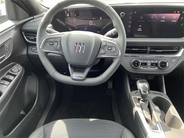 new 2025 Buick Envista car, priced at $25,149