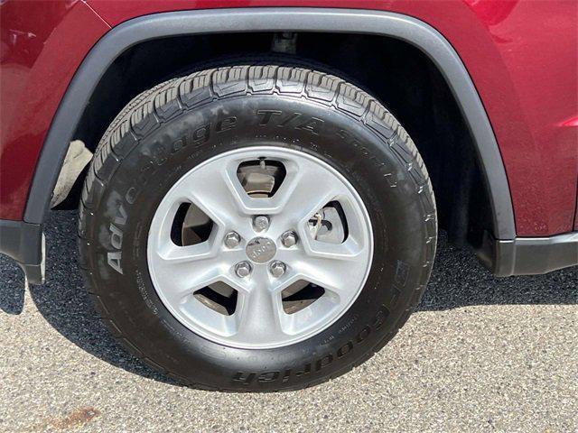 used 2017 Jeep Grand Cherokee car, priced at $14,583