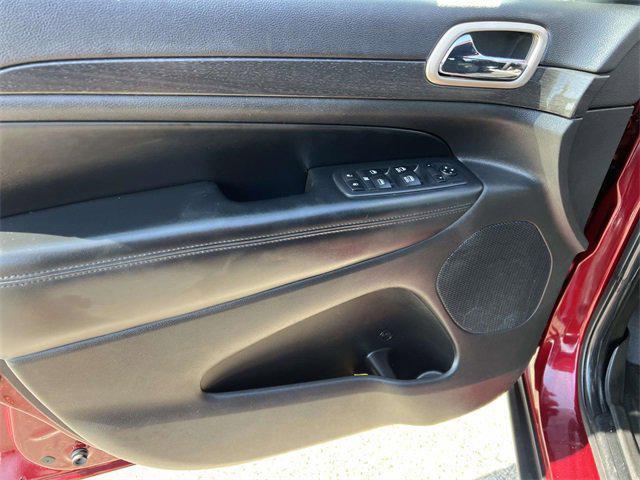 used 2017 Jeep Grand Cherokee car, priced at $14,583
