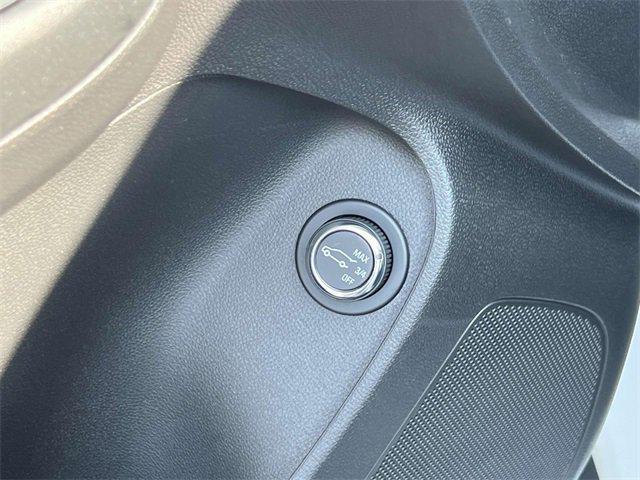 new 2025 Buick Envista car, priced at $25,110