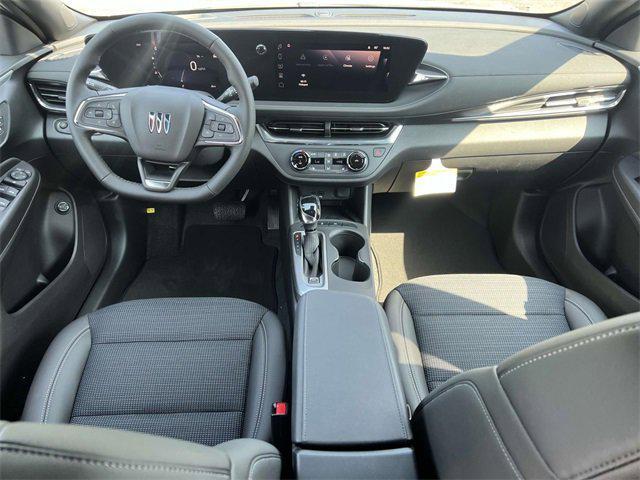 new 2025 Buick Envista car, priced at $25,110