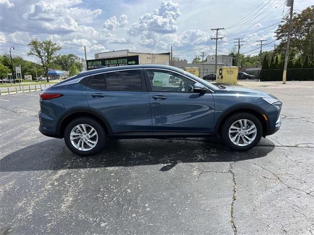 new 2025 Buick Envista car, priced at $24,922