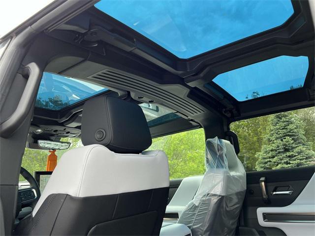 new 2025 GMC HUMMER EV SUV car, priced at $100,690