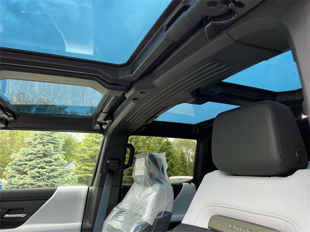new 2025 GMC HUMMER EV SUV car, priced at $100,690