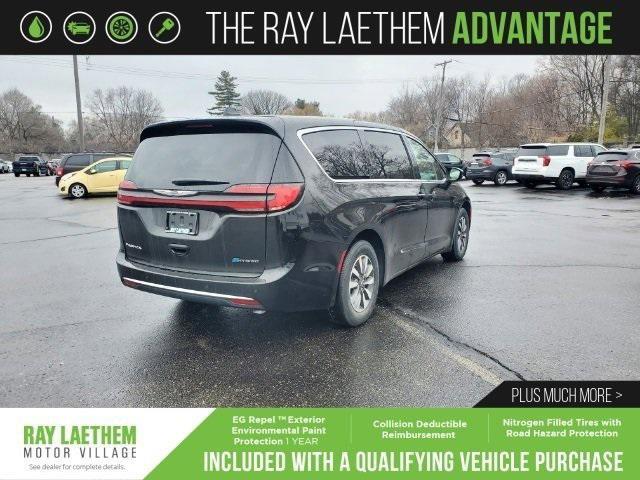 used 2023 Chrysler Pacifica Hybrid car, priced at $28,173