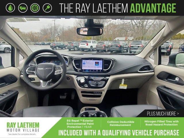 used 2023 Chrysler Pacifica Hybrid car, priced at $28,173