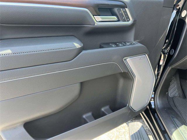 new 2025 GMC Sierra 2500 car, priced at $80,705