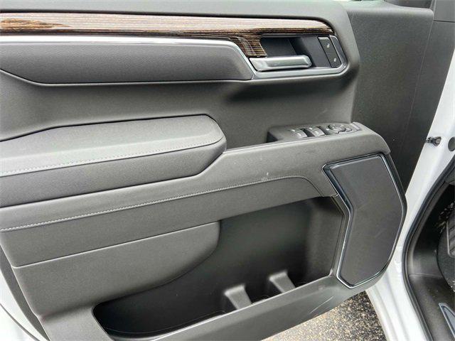 new 2025 GMC Sierra 1500 car, priced at $56,089