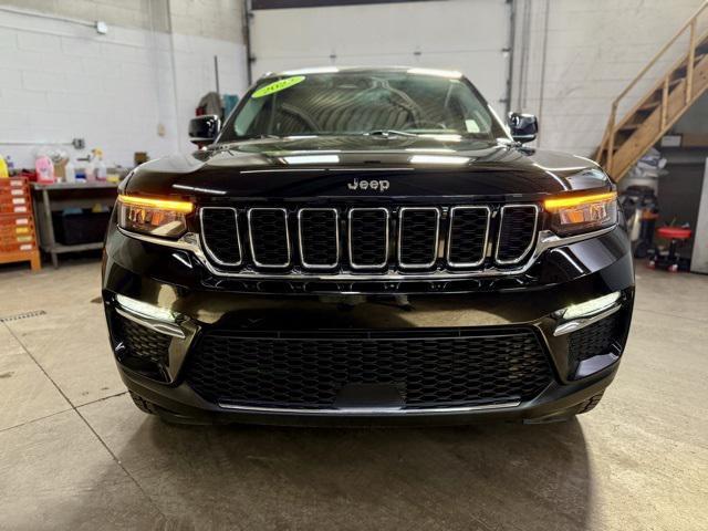 used 2022 Jeep Grand Cherokee car, priced at $32,000