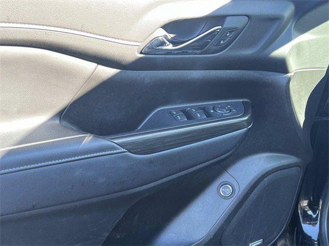 used 2021 GMC Acadia car, priced at $26,225