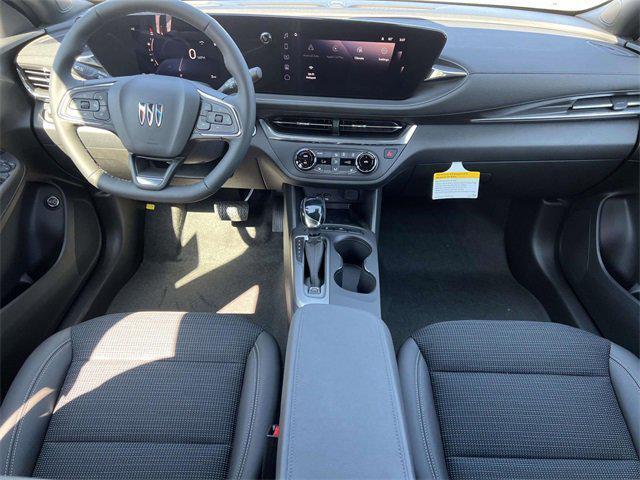 new 2025 Buick Envista car, priced at $25,629
