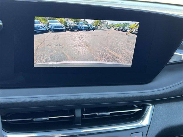 new 2025 Buick Envista car, priced at $25,629
