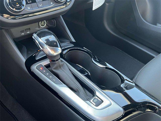 new 2025 Buick Envista car, priced at $27,363