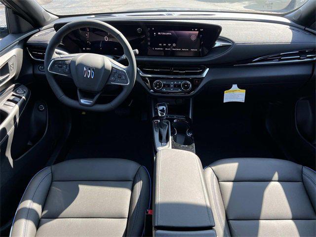 new 2025 Buick Envista car, priced at $26,843
