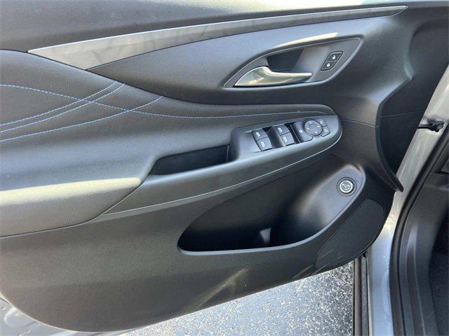 new 2025 Buick Envista car, priced at $26,843