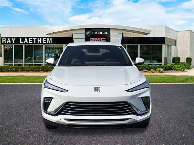 new 2025 Buick Envista car, priced at $25,110