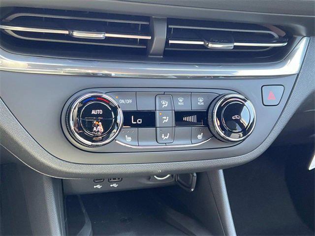 new 2025 Buick Envista car, priced at $25,110