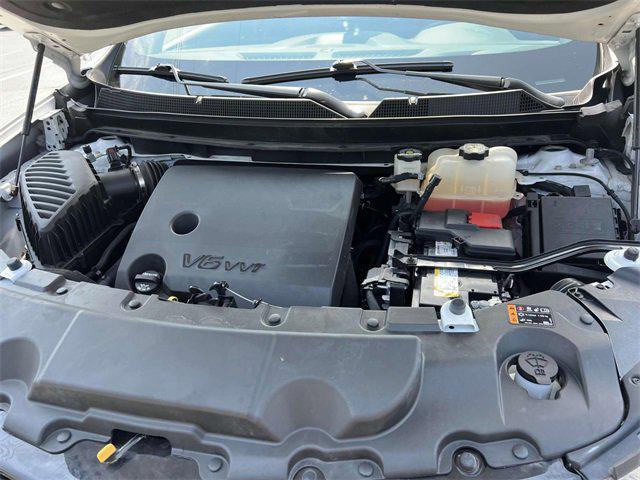 used 2023 Chevrolet Traverse car, priced at $36,848