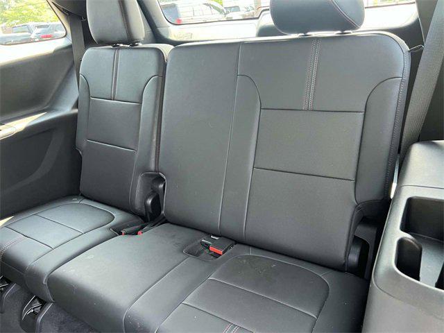 used 2023 Chevrolet Traverse car, priced at $36,848