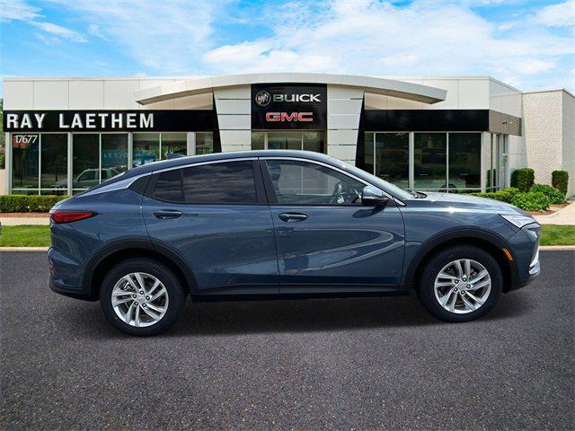 new 2025 Buick Envista car, priced at $24,922