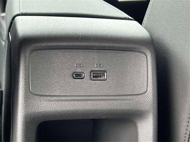 new 2025 Buick Envista car, priced at $24,922