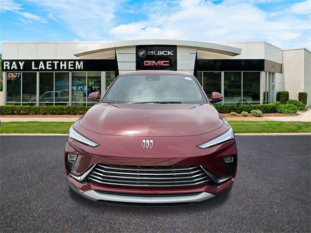 new 2025 Buick Envista car, priced at $24,922