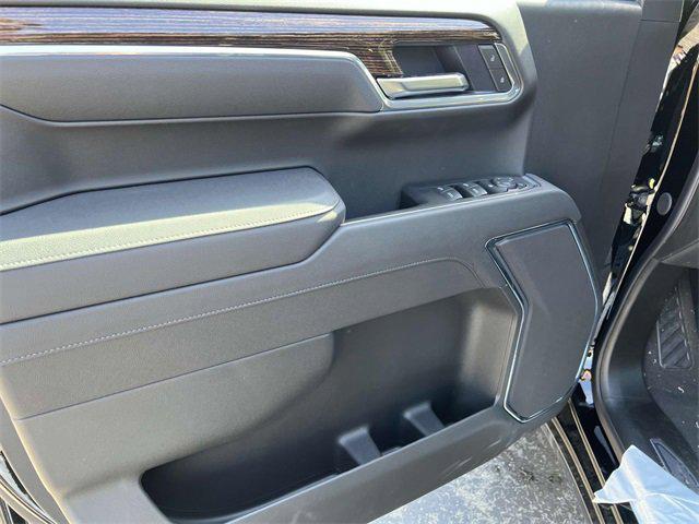 new 2025 GMC Sierra 1500 car, priced at $48,322