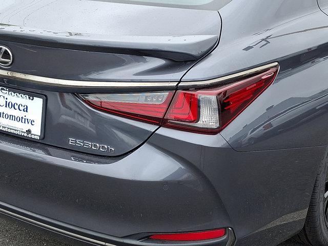 used 2023 Lexus ES 300h car, priced at $37,899
