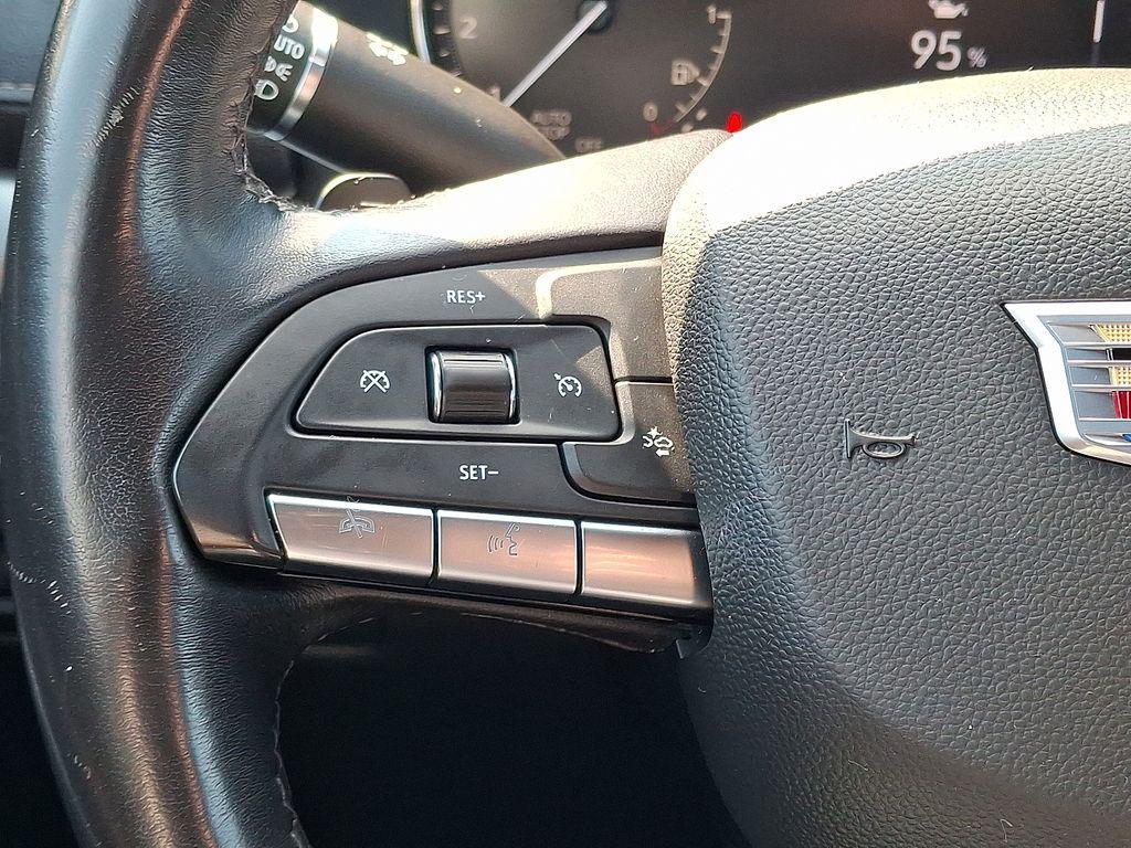 used 2022 Cadillac XT4 car, priced at $26,395