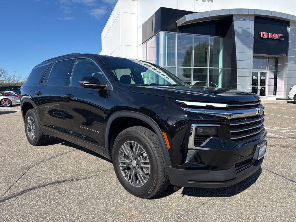 used 2024 Chevrolet Traverse car, priced at $38,995