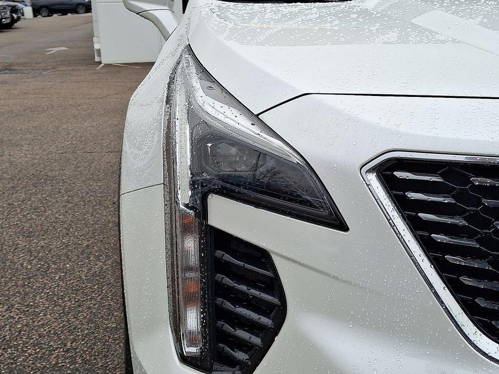 used 2023 Cadillac XT4 car, priced at $29,000