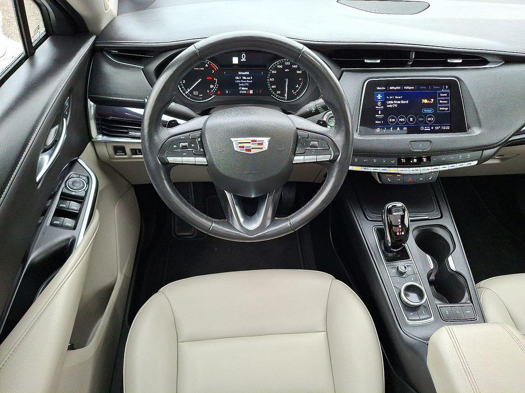 used 2023 Cadillac XT4 car, priced at $29,000