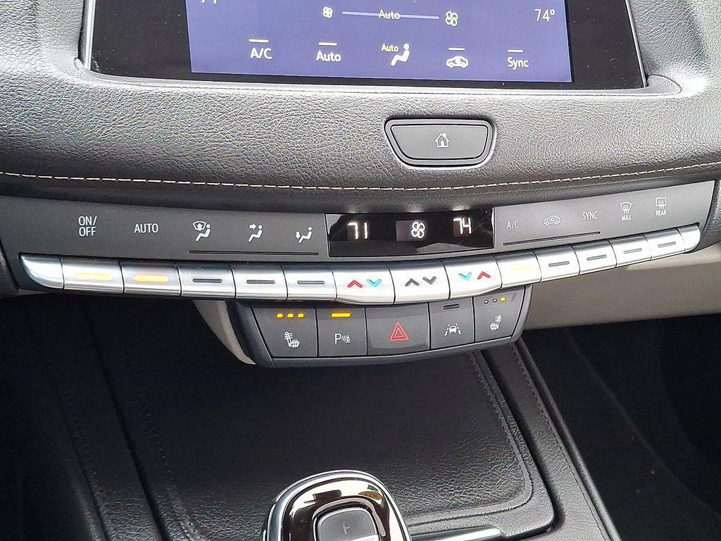 used 2023 Cadillac XT4 car, priced at $29,000