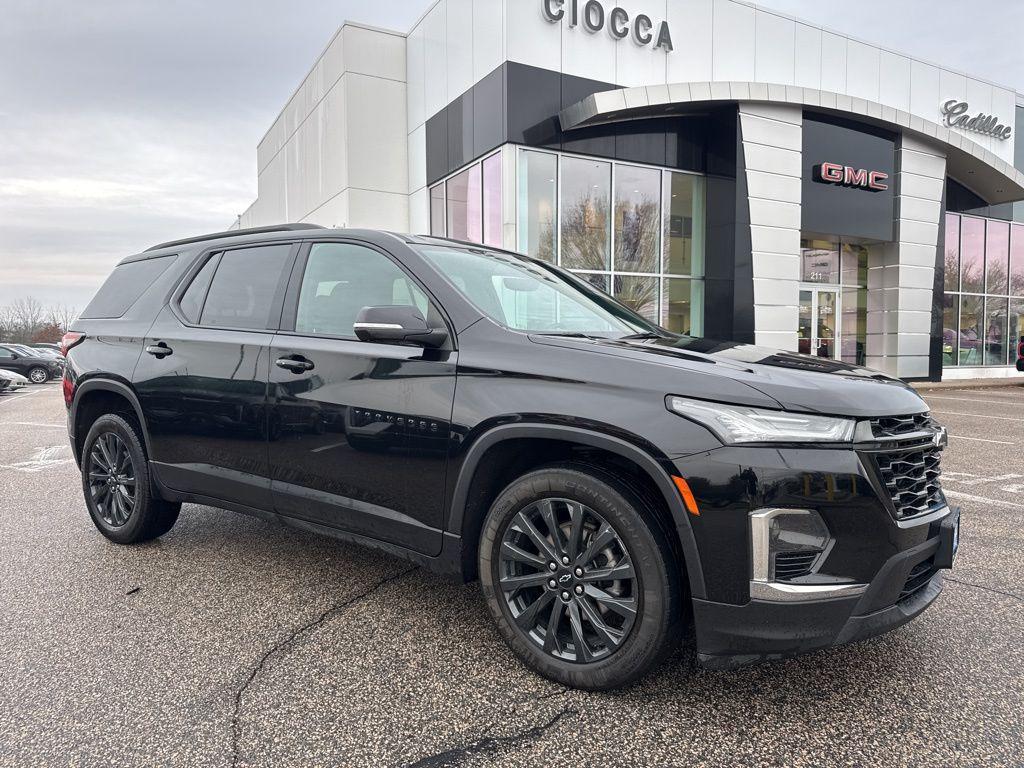 used 2023 Chevrolet Traverse car, priced at $32,739