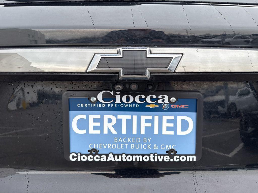 used 2023 Chevrolet Traverse car, priced at $32,739