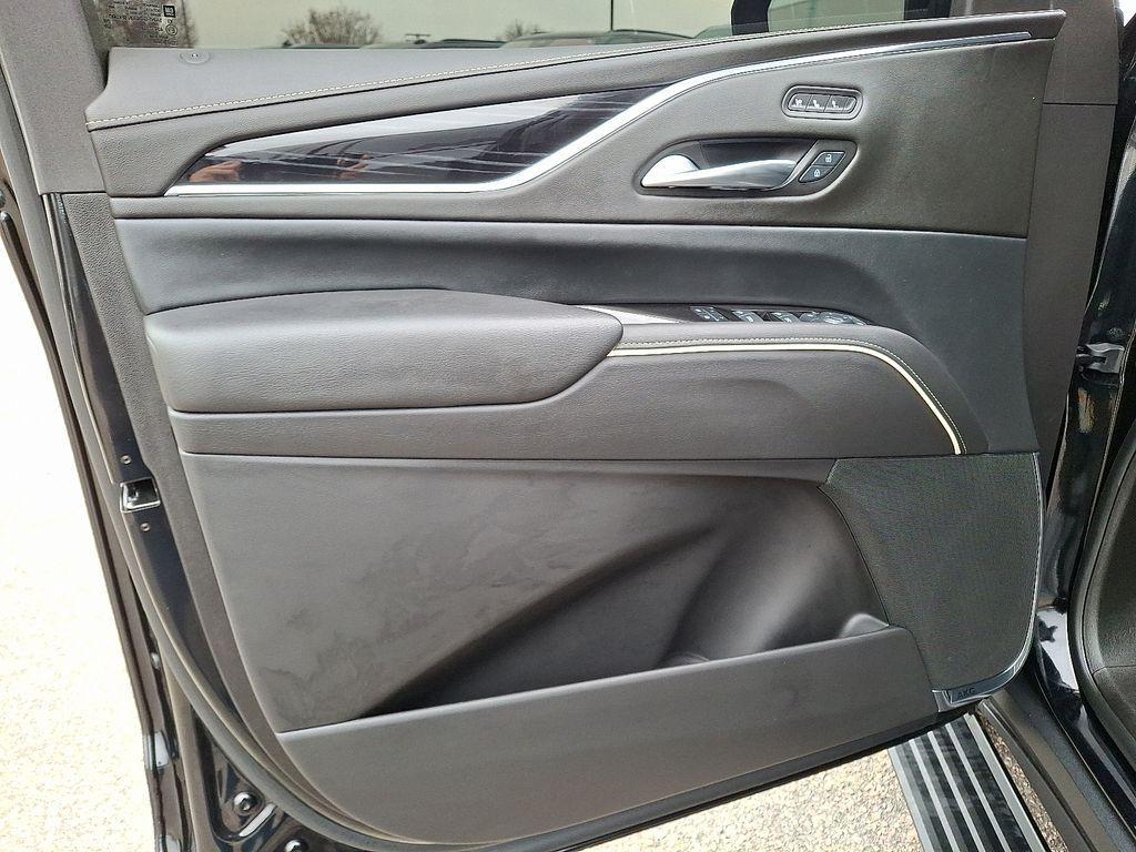 used 2024 Cadillac Escalade car, priced at $82,995